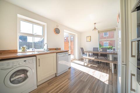 12 Loom Close, Whitchurch, RG28 7FT