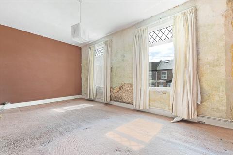 65 Glenfarg Road, London, SE6 1XN