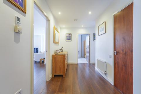 2 bedroom apartment for sale, Lumiere Apartments St. John's Hill, London, SW11