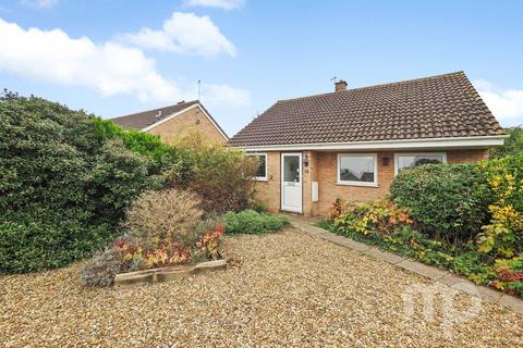 3 bedroom detached bungalow for sale, Sycamore Avenue, Wymondham NR18