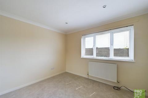 4 Arncliffe, Bracknell, RG12 7SA