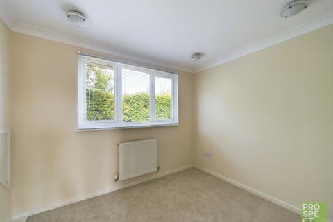 4 Arncliffe, Bracknell, RG12 7SA