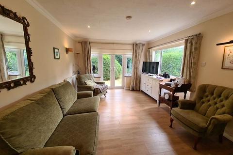Old Gamekeepers Cottage Commonside, Great Bookham, Leatherhead, KT23 3LA