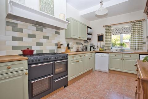 3 bedroom terraced house for sale, Court Road, Walmer, CT14