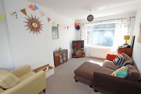 38 Aldermere Crescent, Urmston, Manchester, M41 8UF