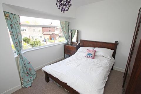 38 Aldermere Crescent, Urmston, Manchester, M41 8UF
