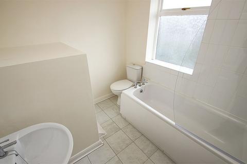 38 Aldermere Crescent, Urmston, Manchester, M41 8UF