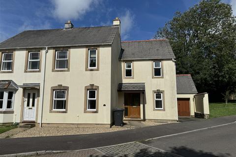 8 Kings Park, Chulmleigh, EX18 7DJ