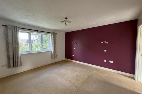 8 Kings Park, Chulmleigh, EX18 7DJ