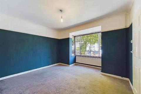 28 Broadfield Road, London, SE6 1NE