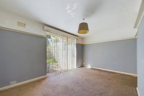 28 Broadfield Road, London, SE6 1NE
