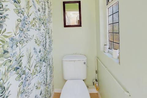 28 Broadfield Road, London, SE6 1NE