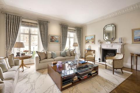 6 bedroom house for sale, Chesham Street, London SW1X