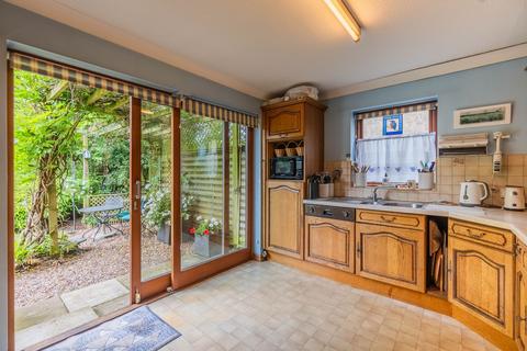 6 Whines Lane, Over, Cambridge, CB24 5PT