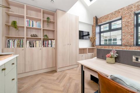 Studio to rent, Millstone Lane, Leicester LE1