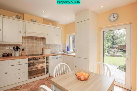 3 bedroom end of terrace house for sale, Queens Road, Banbury, OX16 0ED