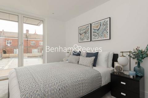 2 bedroom apartment to rent, Gaumont Place, London SW2