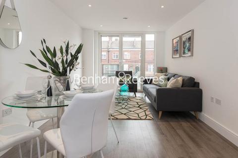 2 bedroom apartment to rent, Gaumont Place, London SW2