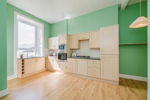 Flat 1, 120 Mcdonald Road, Edinburgh, EH7 4NQ