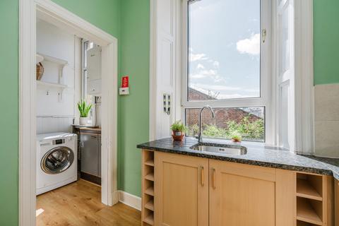 Flat 1, 120 Mcdonald Road, Edinburgh, EH7 4NQ