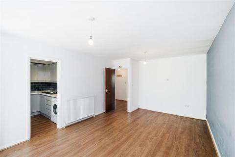 2 bedroom apartment to rent, Cleveland Road, South Woodford, E18