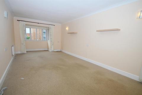 2 bedroom flat for sale, Homewater House, Epsom KT17