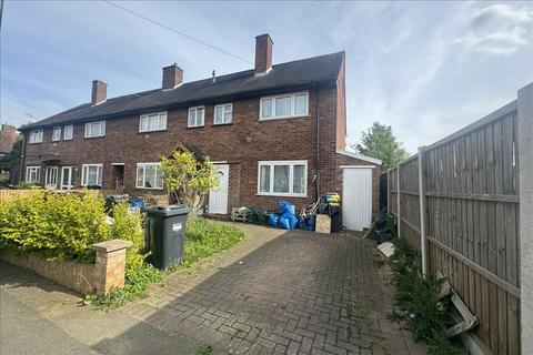 3 bedroom end of terrace house for sale, Sparrow Farm Drive, Feltham, Middlesex, TW14