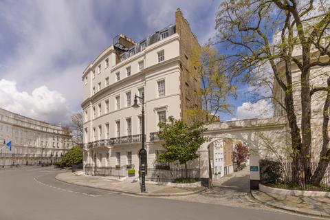 Wilton Crescent, London SW1X