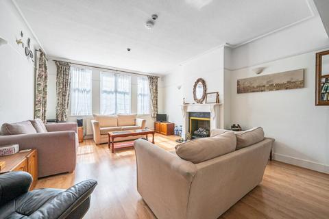 4 bedroom semi-detached house for sale, Cissbury Ring South, Woodside Park