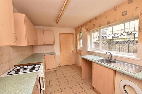 60 Fairmont Road, Grimsby, DN32 8DY