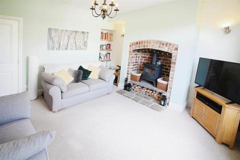 2 bedroom terraced house for sale, Common Lane, Leeds LS25