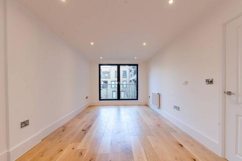 1 bedroom flat to rent, 4 Axio Way, London E3