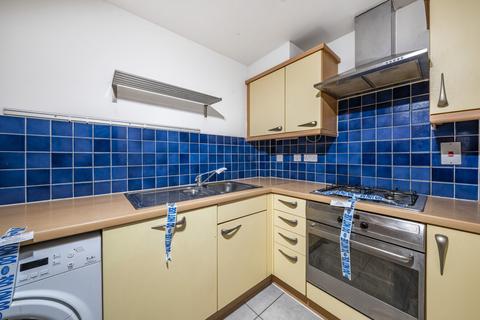 2 bedroom apartment for sale, Barrier Point Road, London