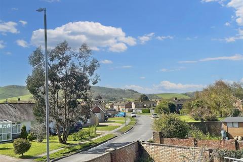 3 bedroom end of terrace house for sale, Seven Sisters Road, Eastbourne