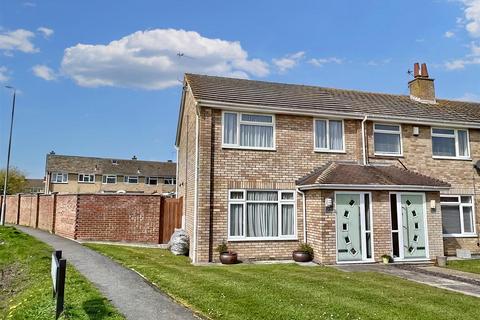 3 bedroom end of terrace house for sale, Seven Sisters Road, Eastbourne