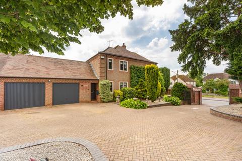 6 bedroom detached house for sale, Salisbury Road, Amesbury, Salisbury, Wiltshire, SP4