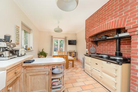 6 bedroom detached house for sale, Salisbury Road, Amesbury, Salisbury, Wiltshire, SP4