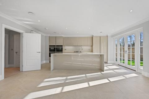 undefined, Broadoaks Park Road, West Byfleet, Surrey, KT14 6FH
