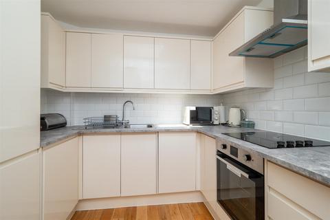 120a Carshalton Road, Sutton, SM1 4RL