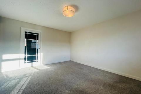 2 Starkey Close, Tiverton, EX16 4RB