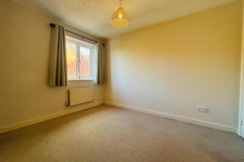 2 Starkey Close, Tiverton, EX16 4RB