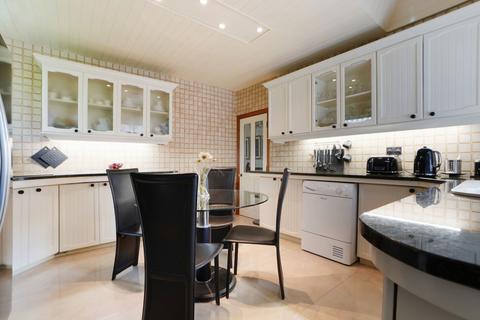 445 Halifax Road, Grenoside, Sheffield, S35 8PB