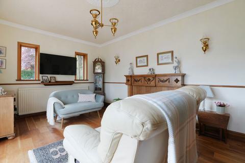445 Halifax Road, Grenoside, Sheffield, S35 8PB