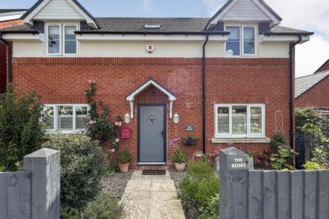 3 bedroom detached house for sale, Hengoed