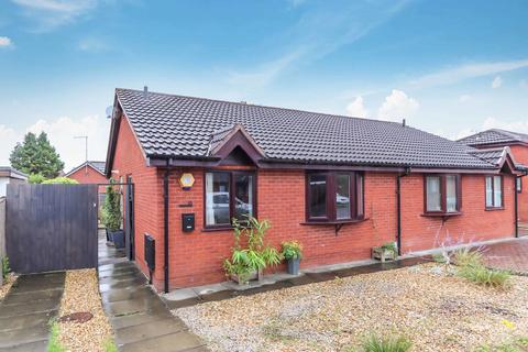 2 bedroom semi-detached bungalow for sale, Woodlee Road, Preston PR4