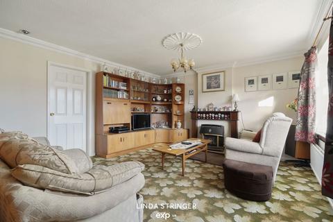 21 Harding Close, Rawmarsh, Rotherham, S62 7HD