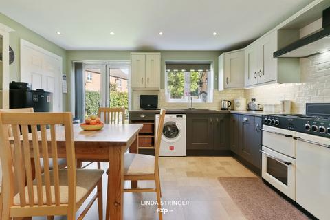 25 Carson Avenue, Dinnington, Sheffield, S25 3QP