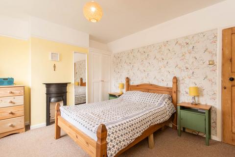61 Ashgate Road, Chesterfield, S40 4AH