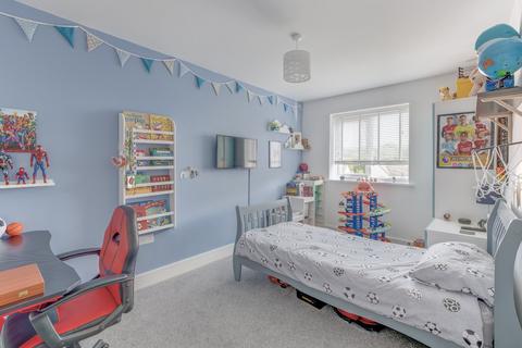 1 Lancaster Way, Cofton Hackett, Birmingham, B45 8FZ