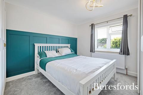 64 Chapel Fields, Harlow, CM17 9EH